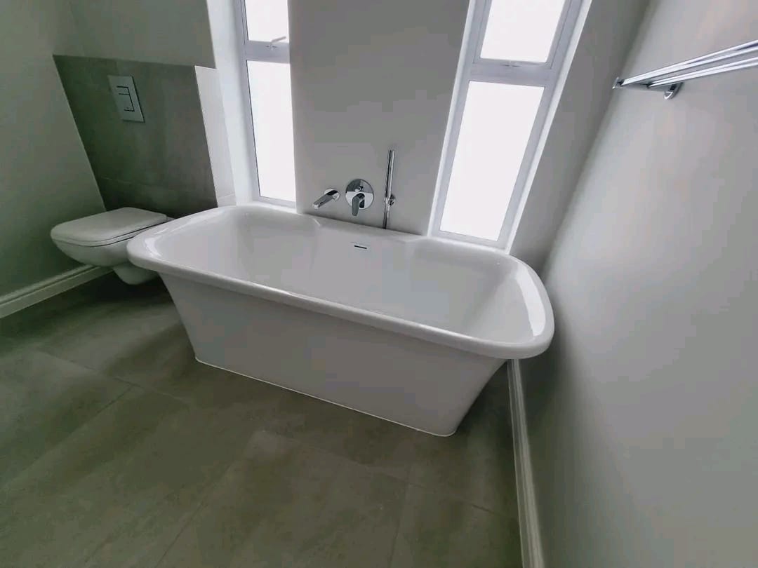 bath tub installation